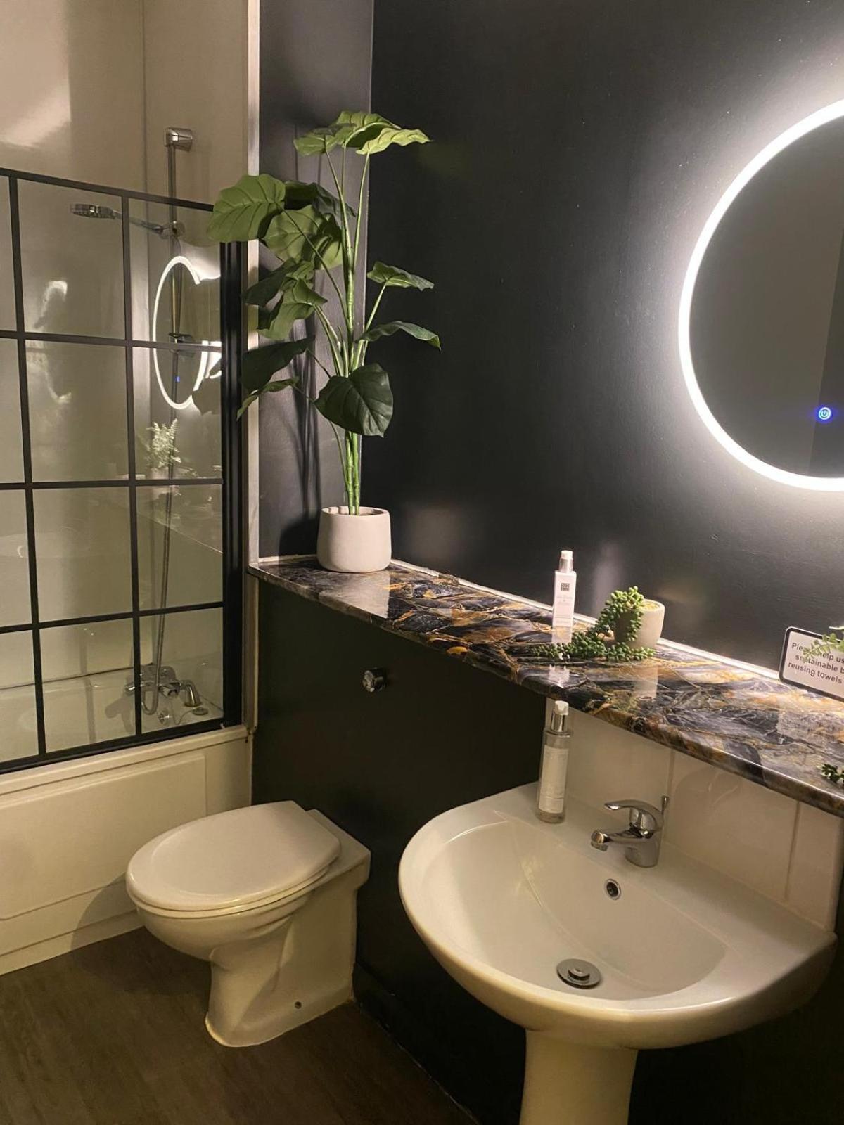 Apartment Hastings Extra Large Self Catering Tourism Certified Free Parking Wifi Belfast