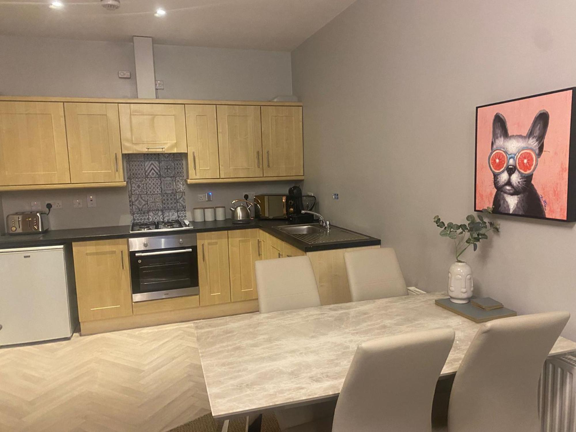 Hastings Extra Large Self Catering Tourism Certified Free Parking Wifi Apartment *